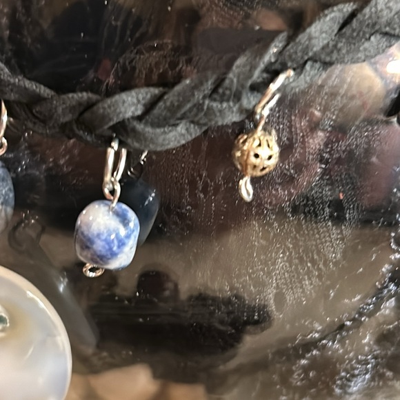 🧚🏽♂️Black Faux suede choker Denim Agate & Moss Agate charm - Picture 7 of 9